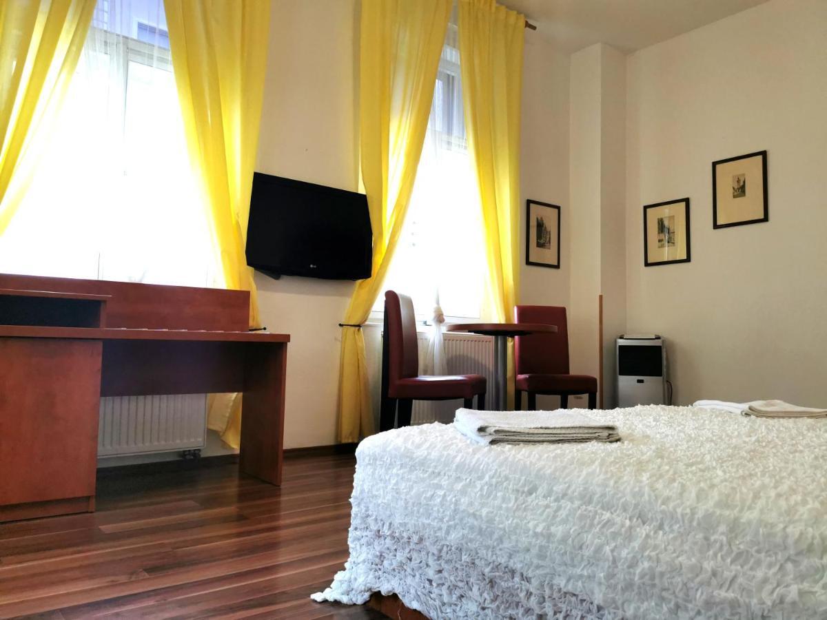 Apartment Amandment Prag Eksteriør billede